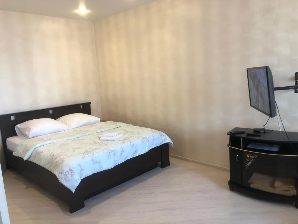 Адам и Ева, отличная квартира для хороших людей