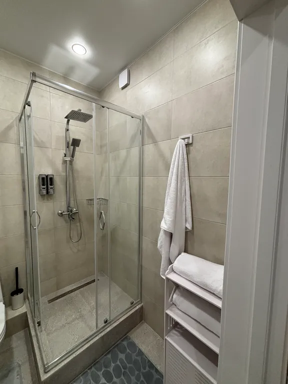 Студия с видом на гору