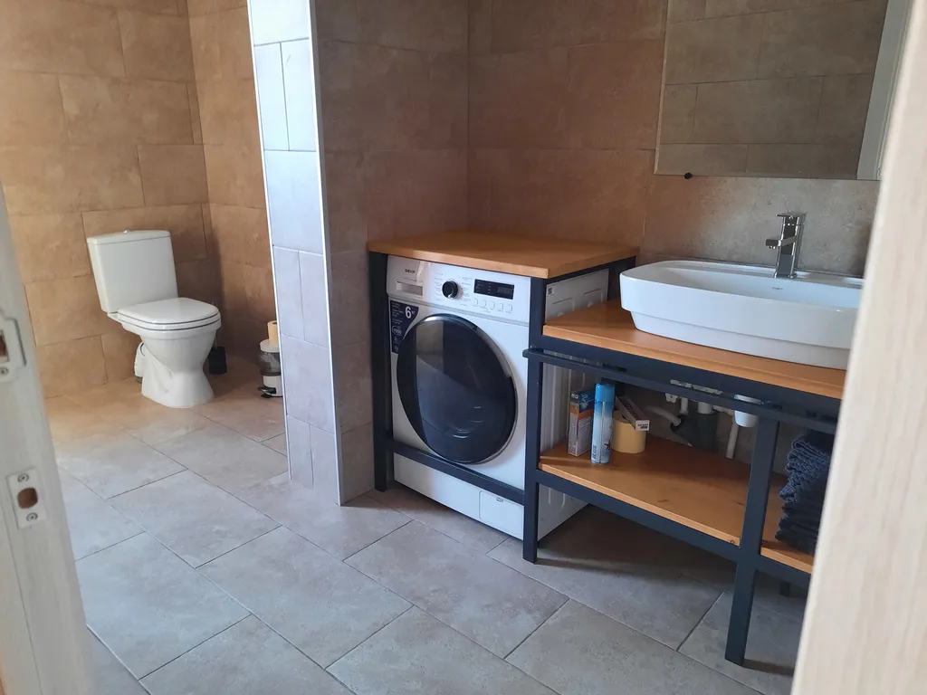 Комфортный дом с дизайнерским ремонтом