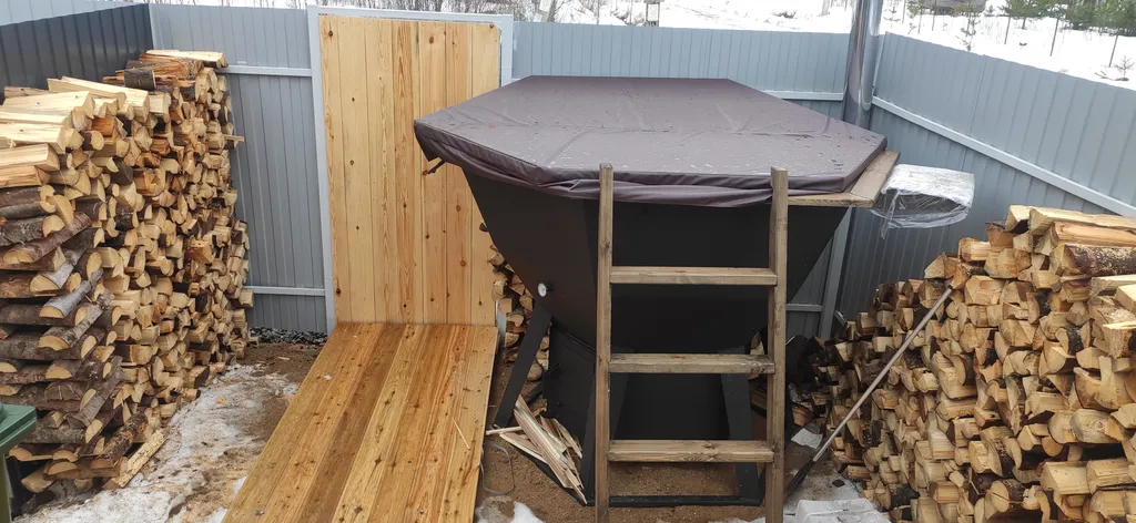 Уютный дом с печью-камином