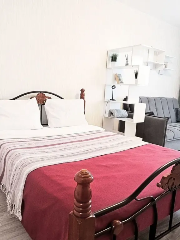 Комфортная квартира на улице Aдмирaлa Ушaкoвa , Кировский район