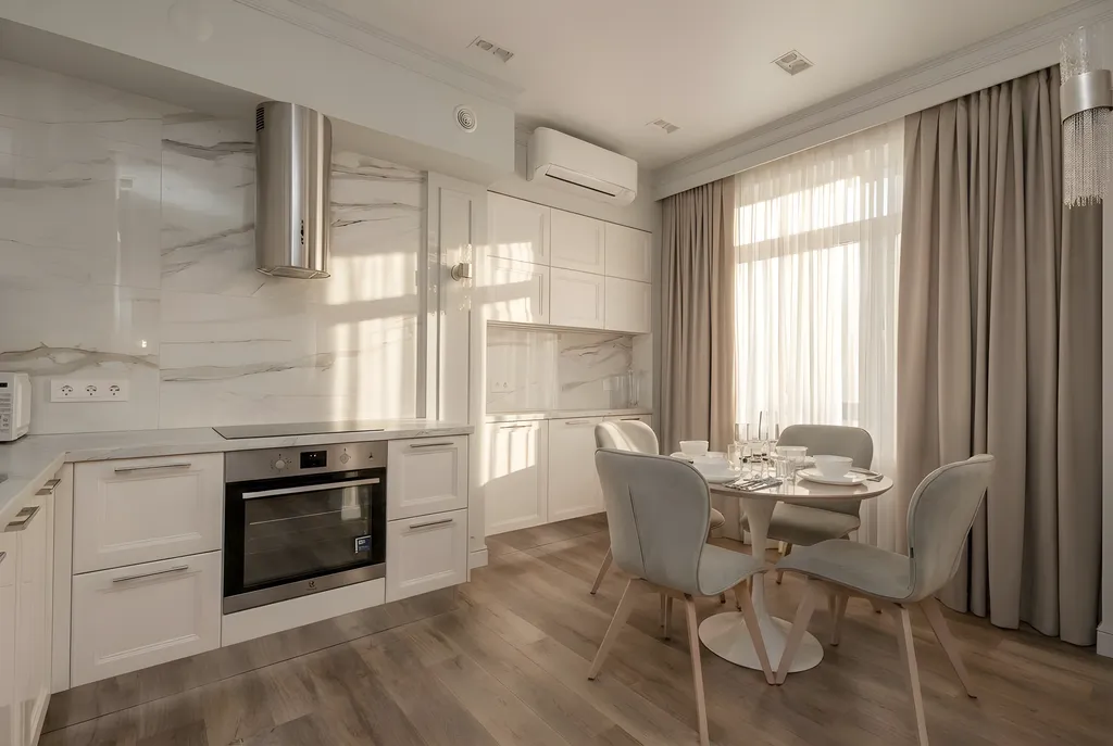 Apartsments JULY. MERIDIAN.