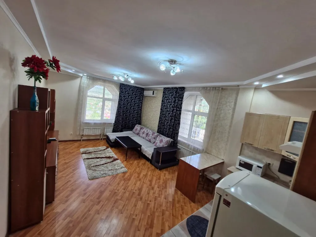 Квартира Двухкомнатная квартира в Золотом квадрате — Алматы