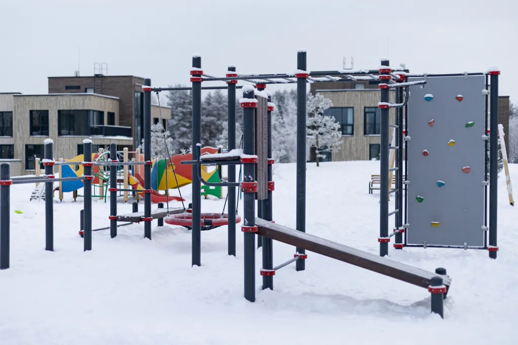 Апартамент с двумя спальнями и большим балконом у курорта