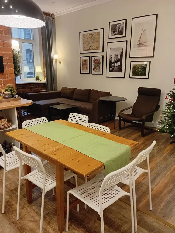 Квартира Уютная квартира-лофт с камином у Исаакия — Санкт-Петербург