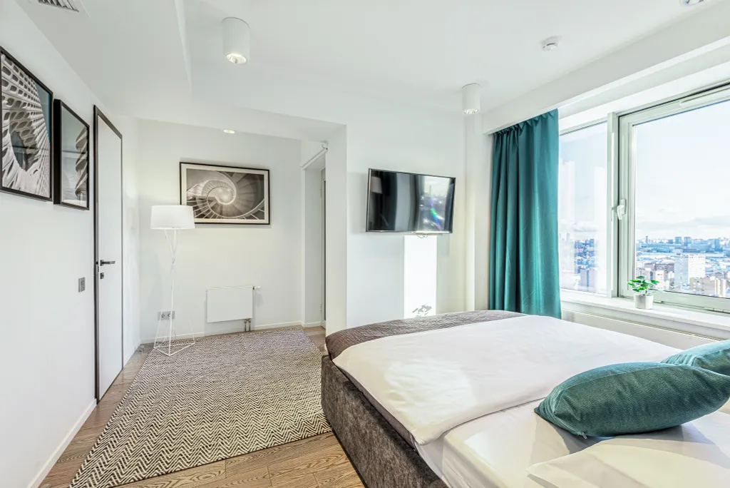 Видовые апартаменты с балконом