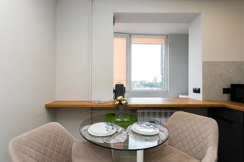 Уютная квартира с двумя балконами в центре рядом с Островом Канта