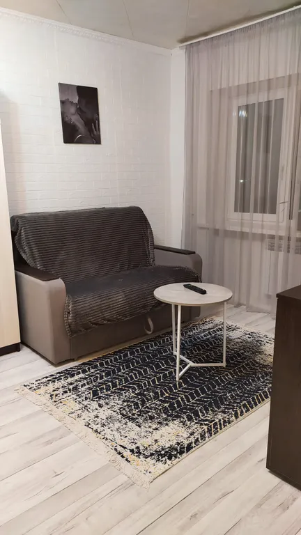 Квартира на площади