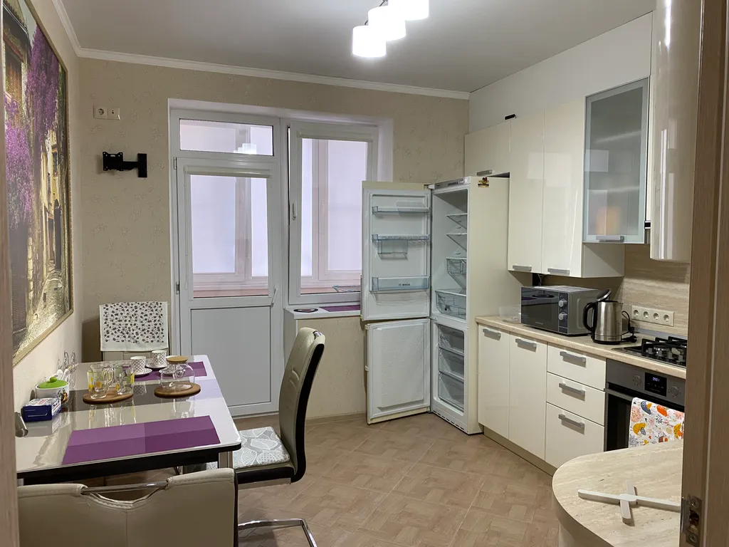 Уютная квартира возле ТРЦ Вершина до 4-х гостей