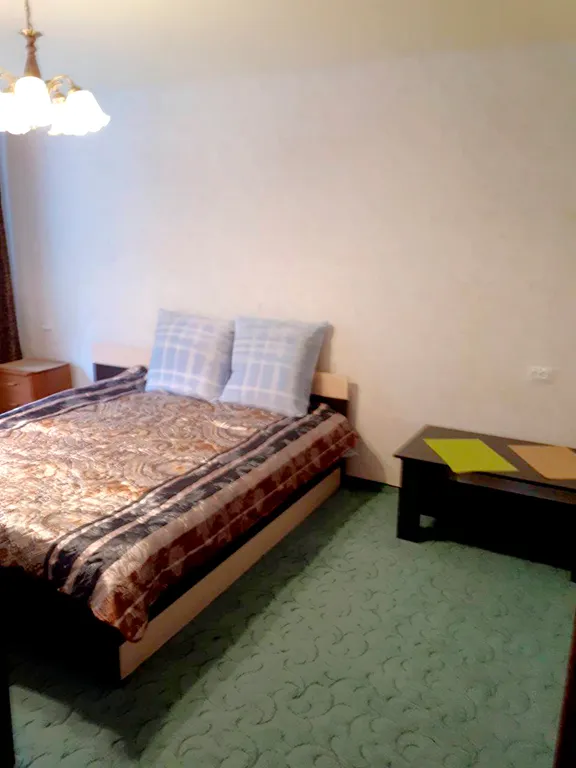 Двушка в центре у причалов