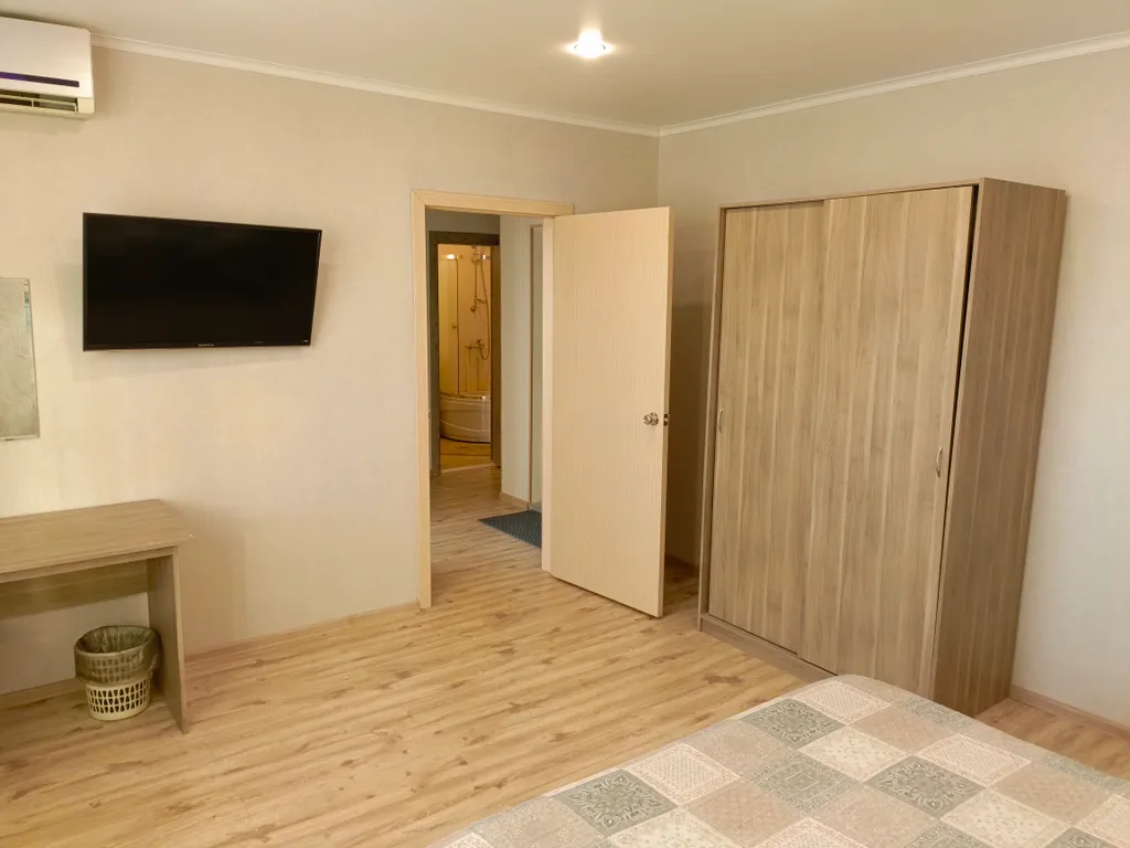 Уютные апартаменты в центре города с видом на реку Урал