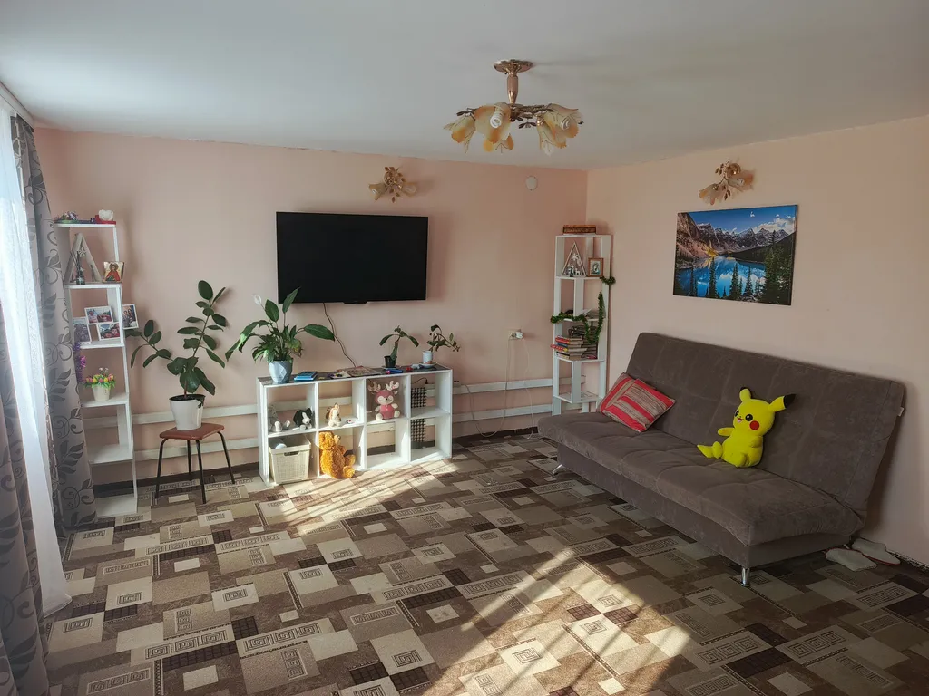 Уютный семeйный домик в тихом и спокойном районе