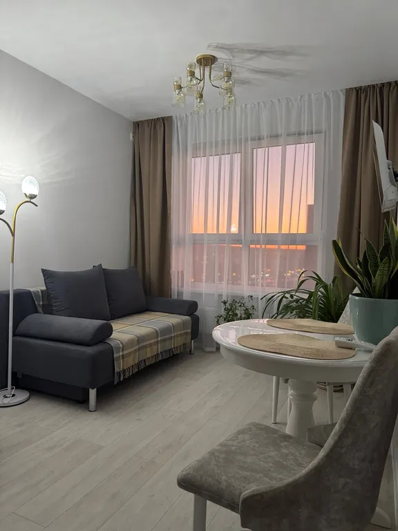 Просторная однокомнатная квартира в спальном районе — аренда посуточно в Пенза