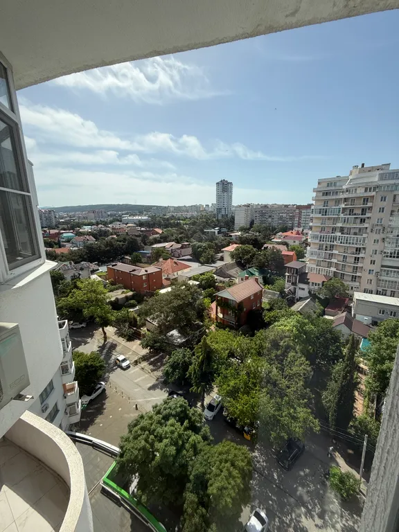 Двухкомнатная квартира на первой береговой линии!