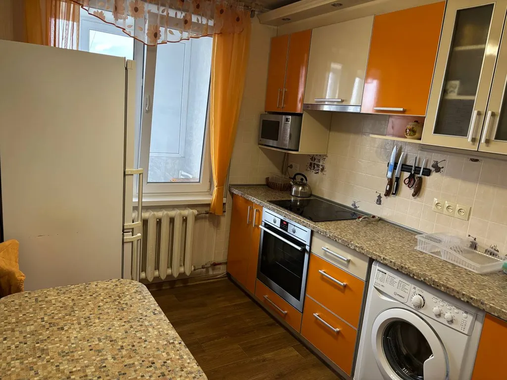 Квартира 2-комнатная Квартира — Евпатория