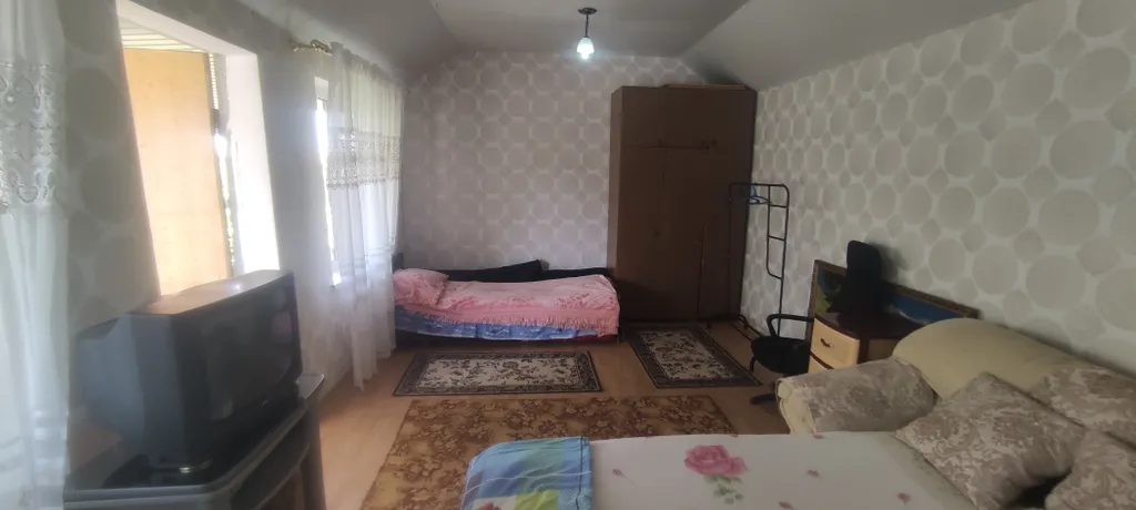 Уютная дача с видом на речку и фруктовый сад