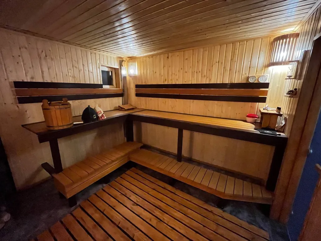 Дом баня с бассейном