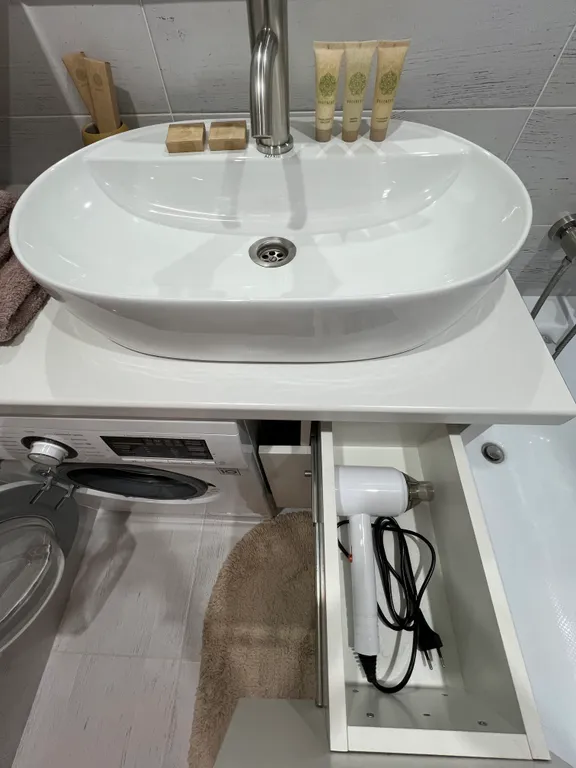 Квартира Светлая и уютная квартира — Лабинск