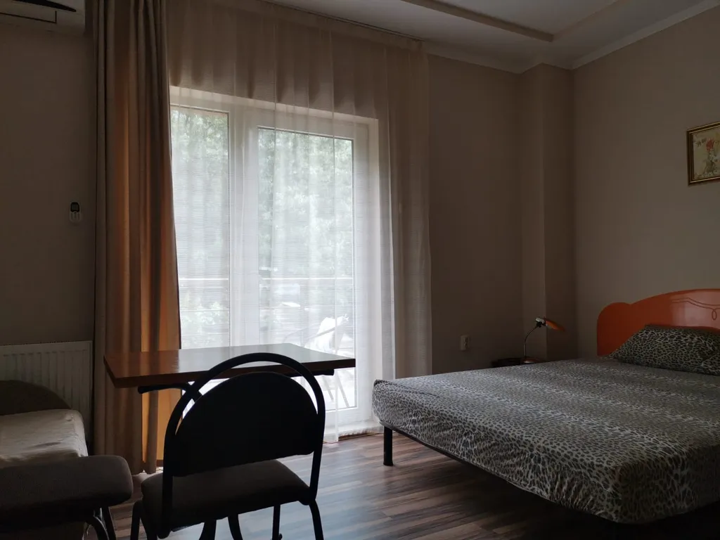 Квартира Студия с видом на горы — аренда посуточно в Алупка