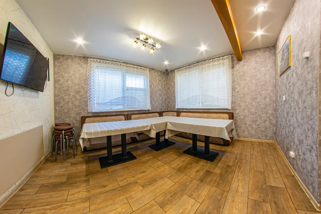 Дом у озера с сауной и банным чаном