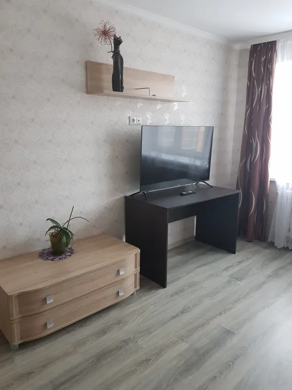 2- комнатная квартира в центре