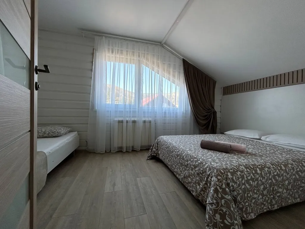 Уютный дом с видом на горы