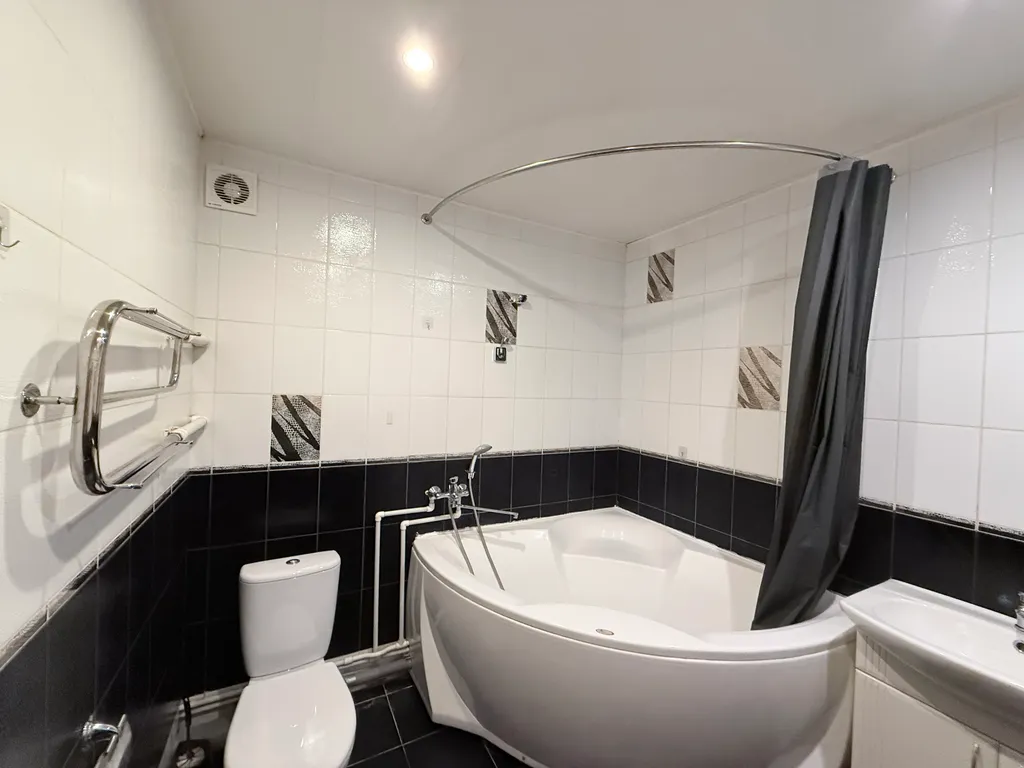 Двухкомнатная квартира рядом с набережной Волги