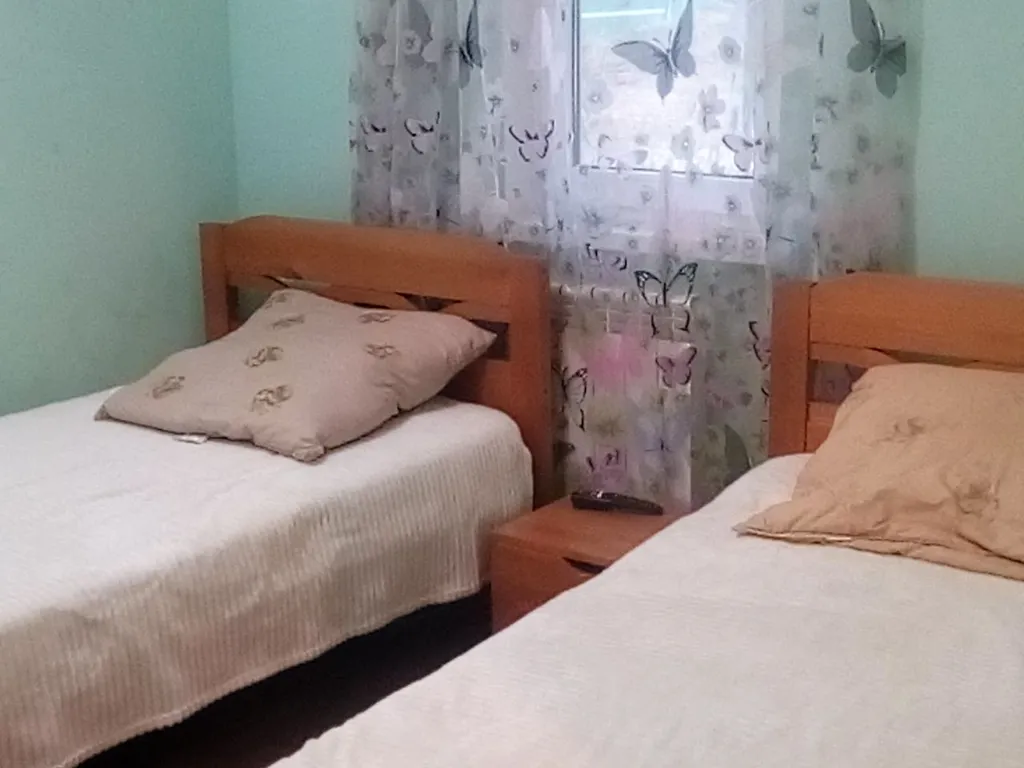 Номер на двоих на берегу реки Бахтемир