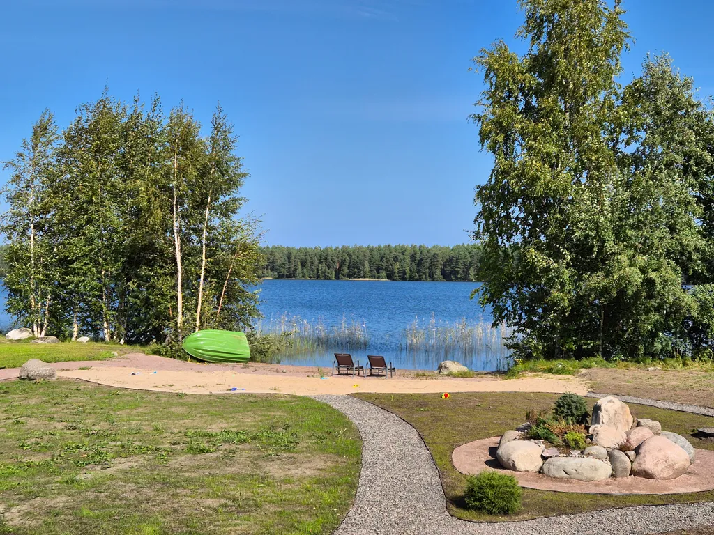 Коттедж Уютнейший дом с роскошным видом на озеро — Ларионово