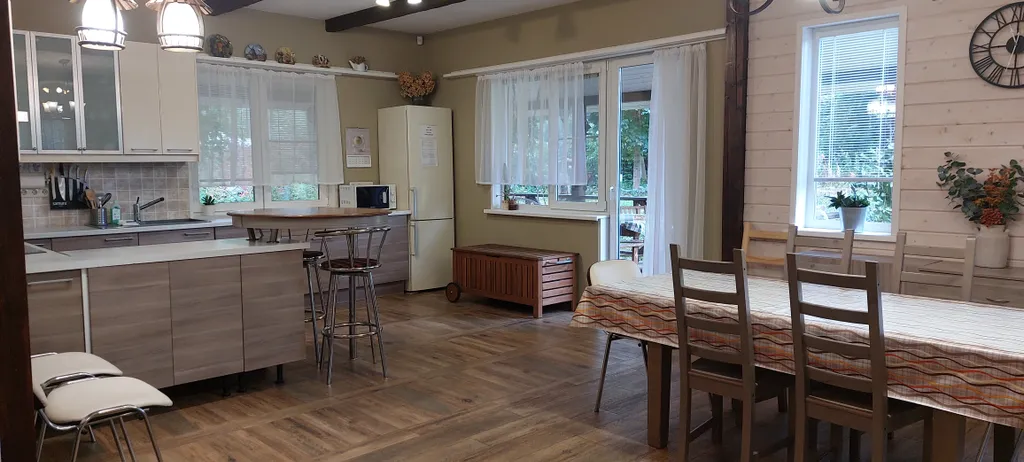 Коттедж Коттедж под сенью лесных деревьев — Москва