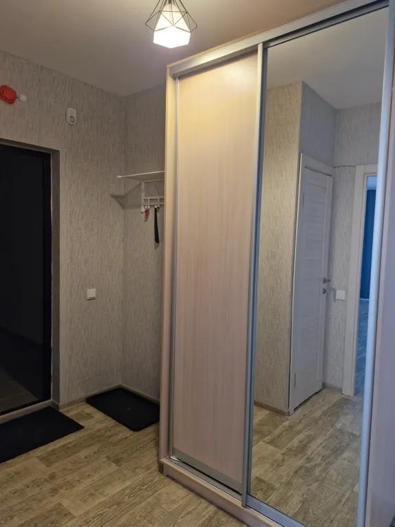 Квартира Квартира Шикарная просторная евротрешка для большой семьи или компании — Ярославль