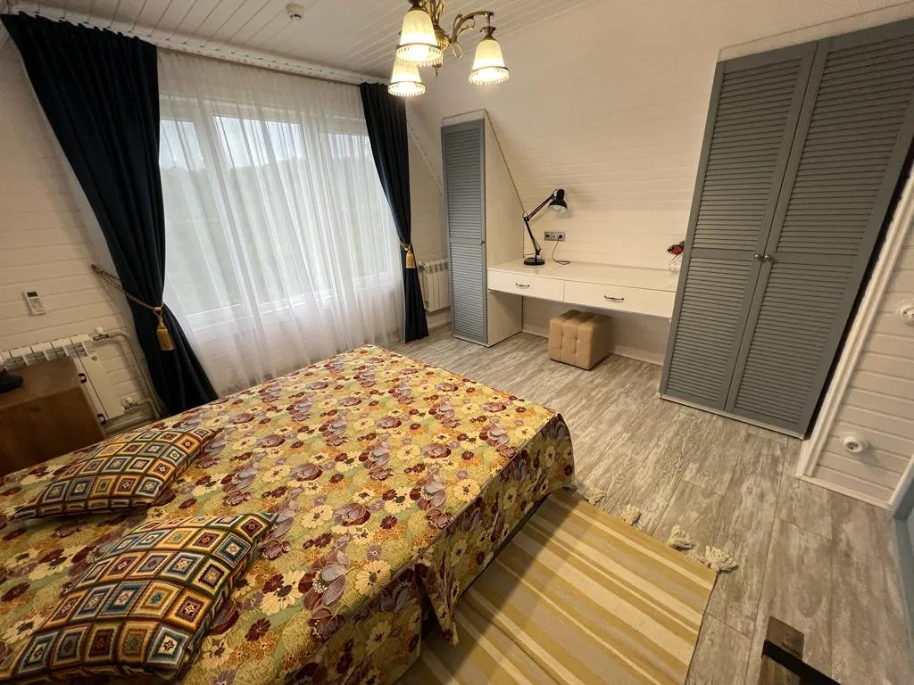 Усадьба с теплым бассейном