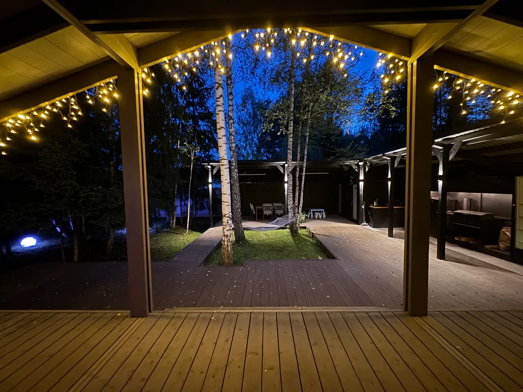 Коттедж Дом с верандой в лесу (3 спальни) — Дубна