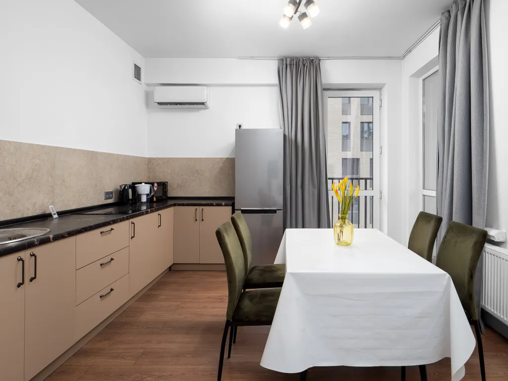 Квартира просторная с балконами, рядом с Мегой