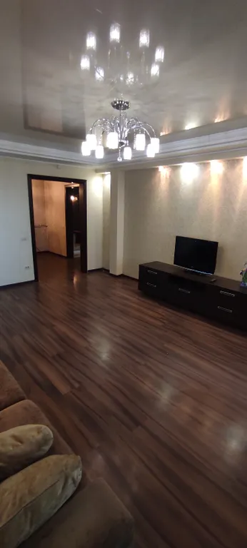 Просторная дизайнерская трешка