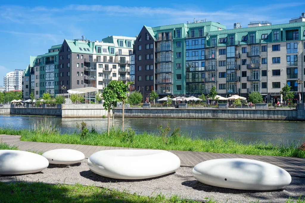 Дизайнерская евродвушка у канта на набережной