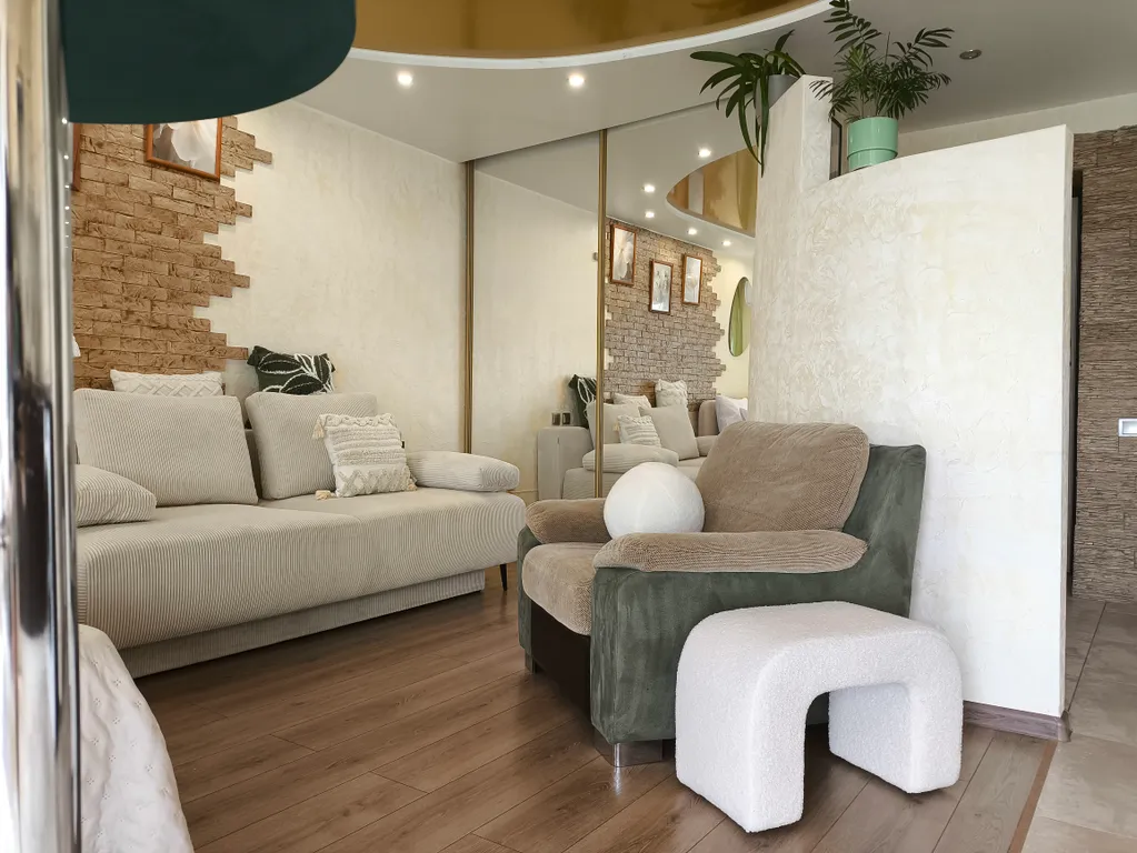 Шикарная квартира с панорамным окном для 4