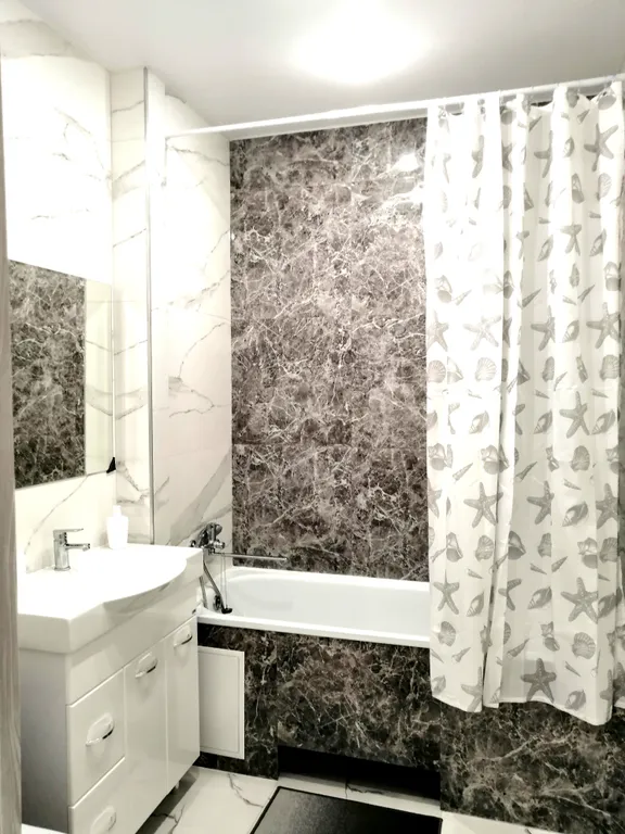 Современная квартира с видом на закат