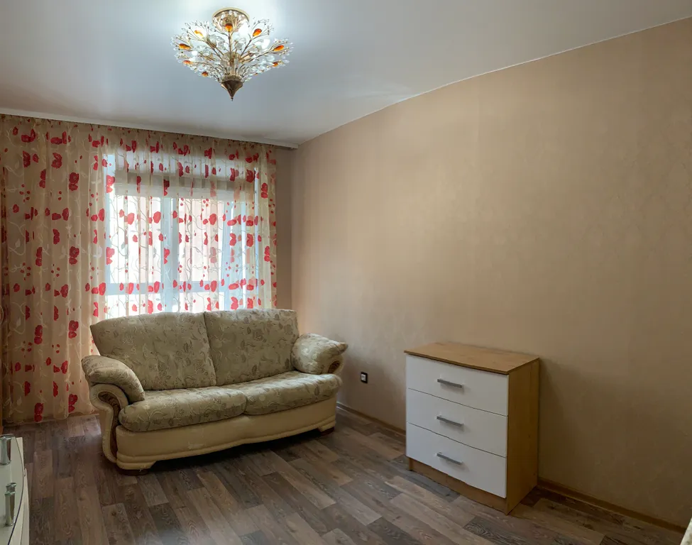 Квартира в центре, ЖД