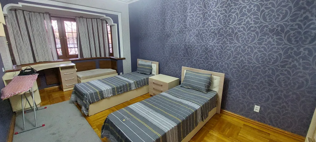 Большая и новая квартира в центре города