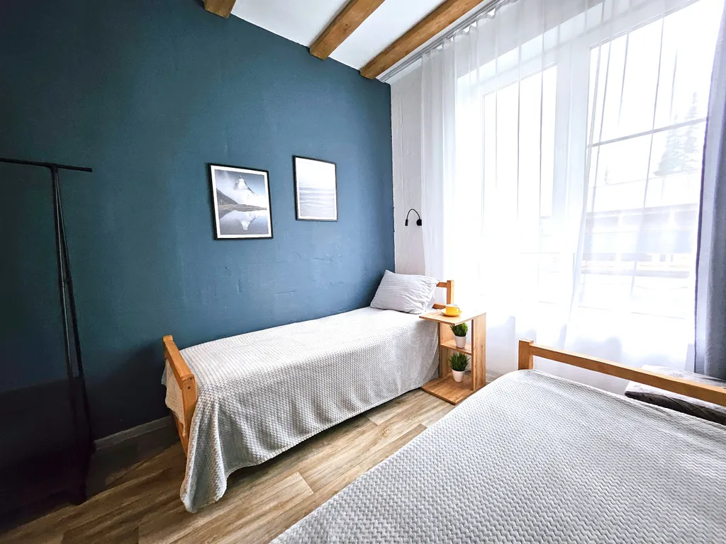 Таунхаус с видом на гору Зелёная