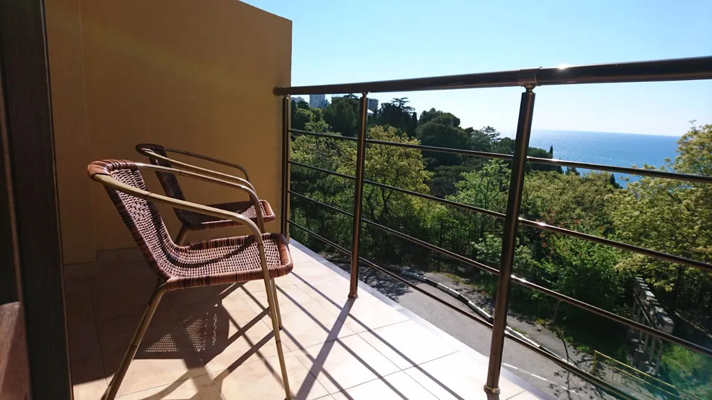 Апартамент двухкомнатный с видом на море