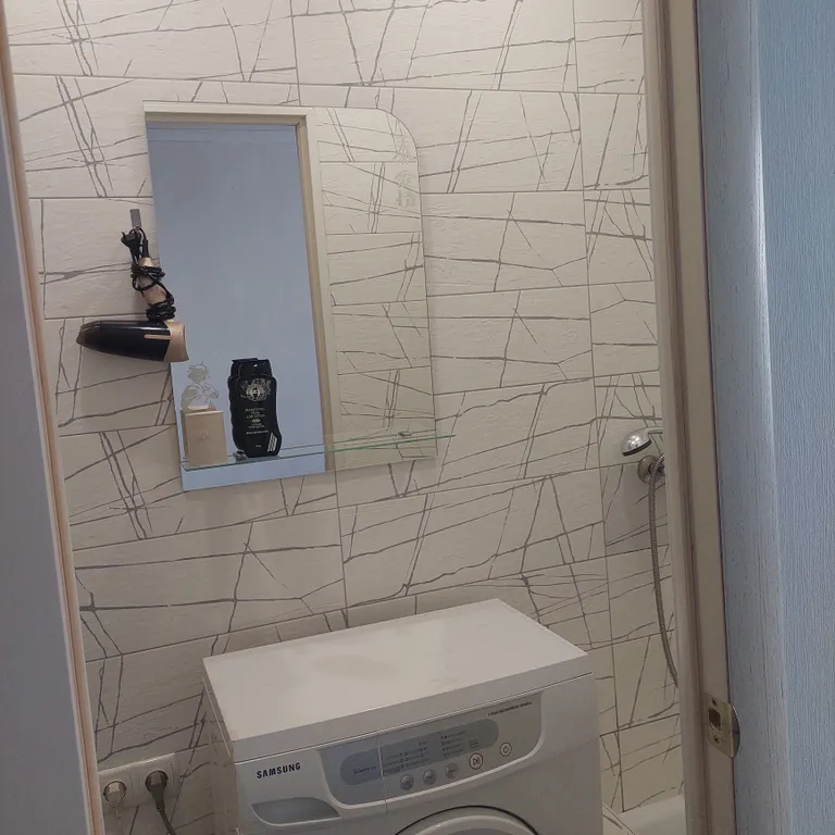 Уютная комната возле самого большого торгового центра в городе