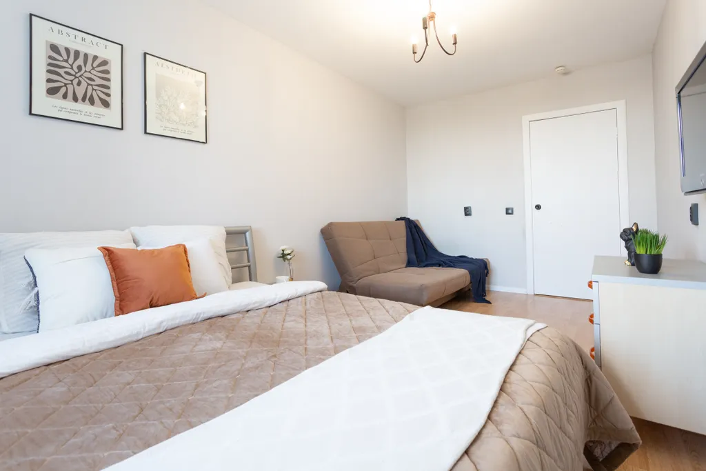 Квартира 2-комнатная Квартира — Екатеринбург