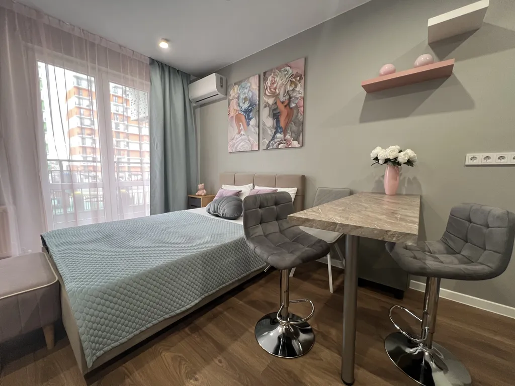 Квартира Квартира Трёхместная студия с балконом — Сочи