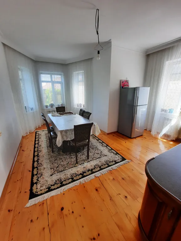 Большой дом с видом на море и на лес