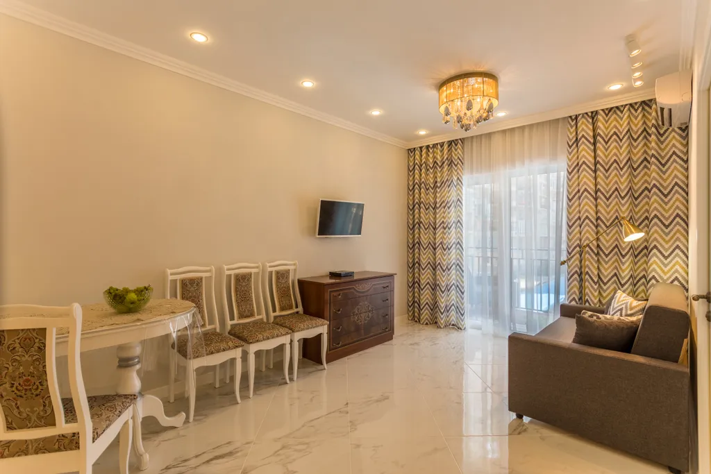 У моря, вид на бассейн