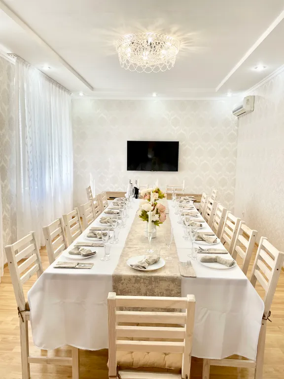 Коттедж с баней и теплым бассейном