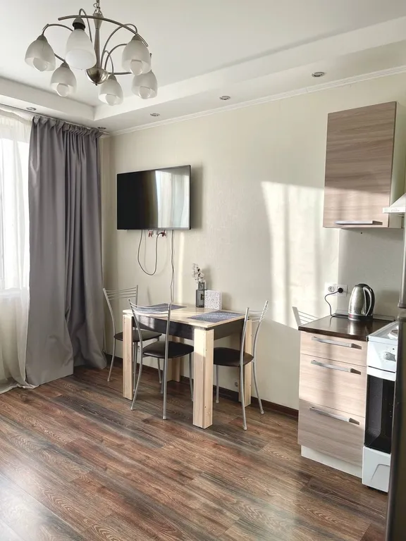 Евродвушка у моста к Крокусу