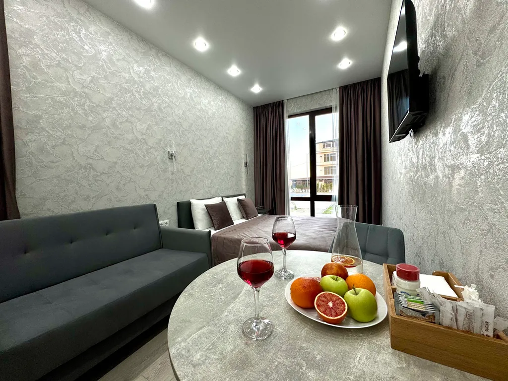 Квартира Квартира Стандарт с видом на море и бассейн — Лазаревское